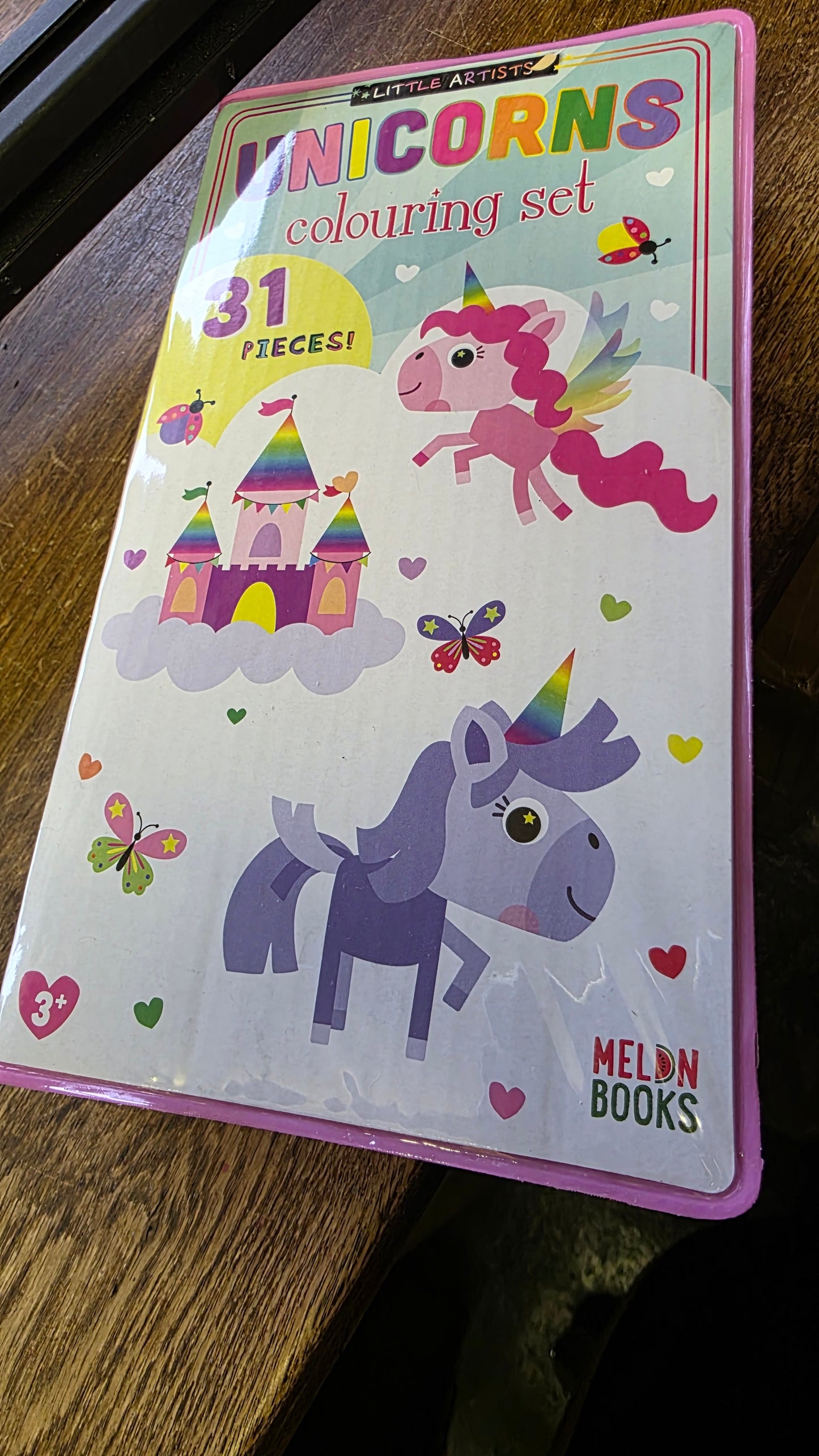 31 piece unicorn art set
