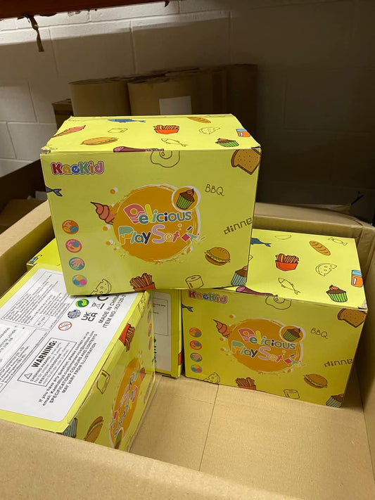 137 piece plastic food