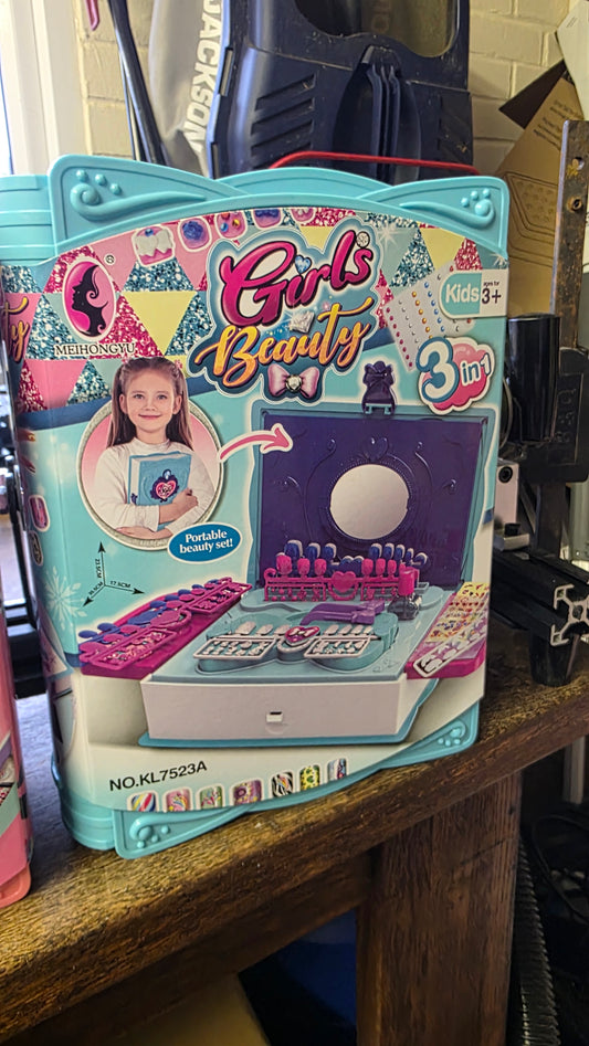Girls boxes